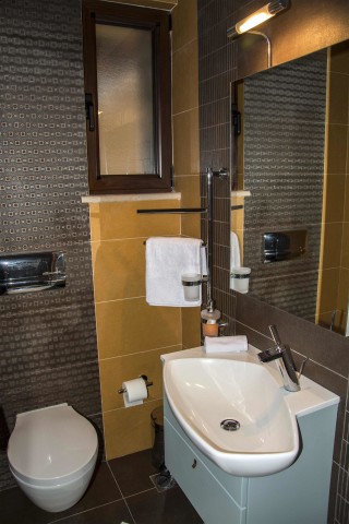 villa kastro lefkada bathroom